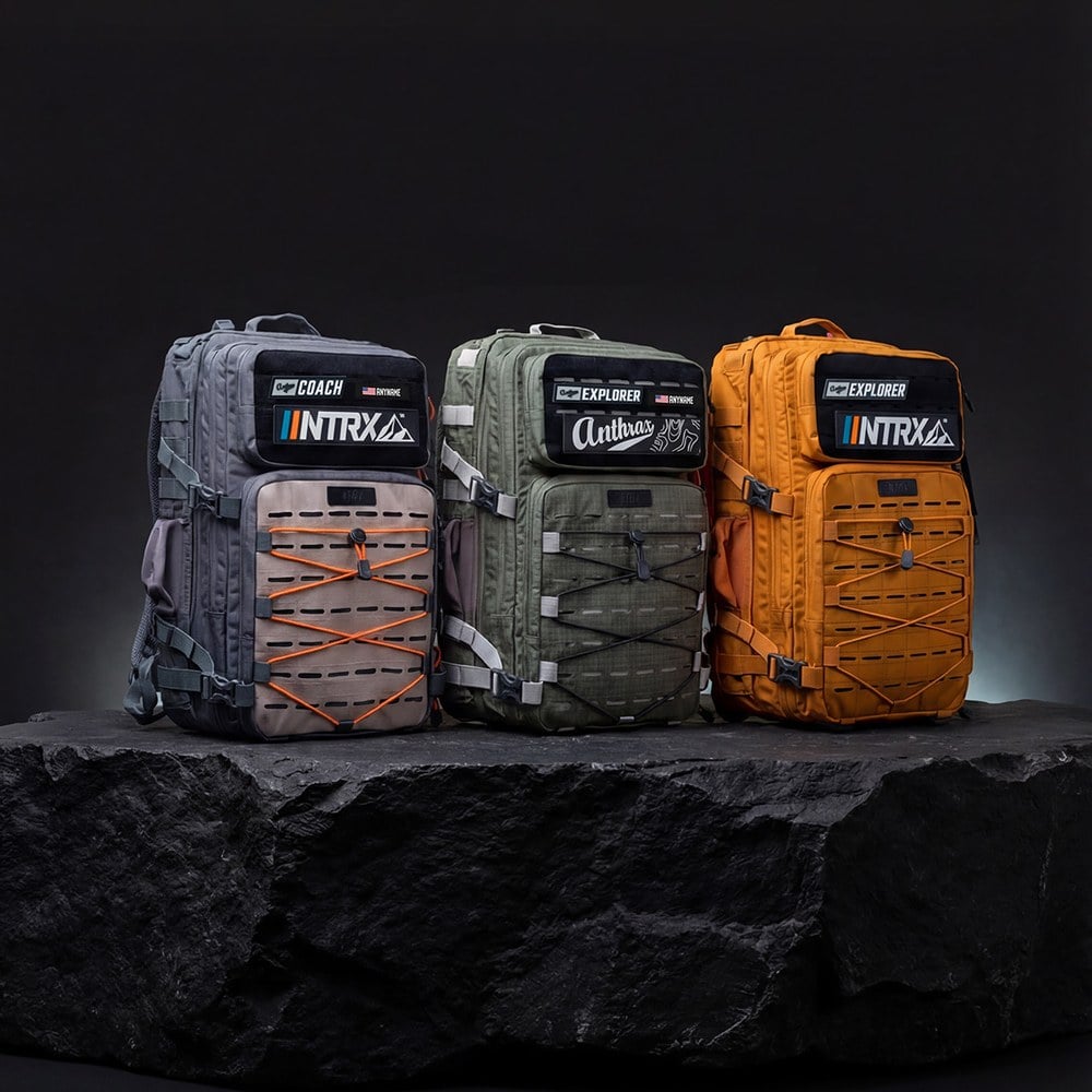 Itaca: One Backpack, Three Fabrics